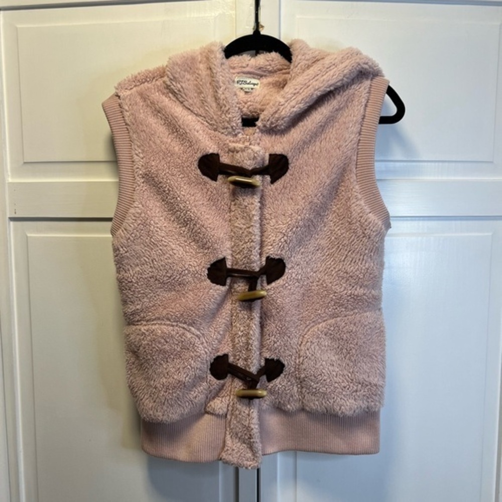 PJ Salvage Faux Sherpa Vest With Hoodie Size Women’s Medium Color Pink